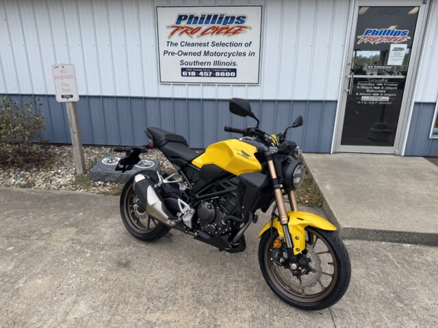 2024 Honda CB300R ABS – Like New with ONLY 485 Miles!