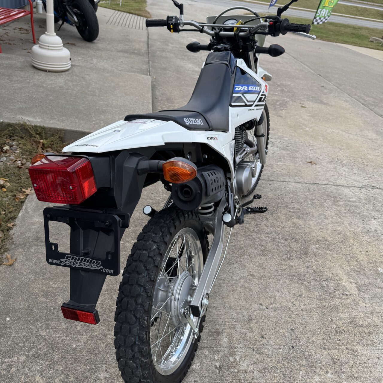 2019 Suzuki DR200SE